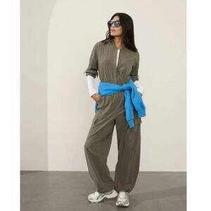 Athleta Brooklyn Long Sleeved Jumpsuit in Moss Sz 12P